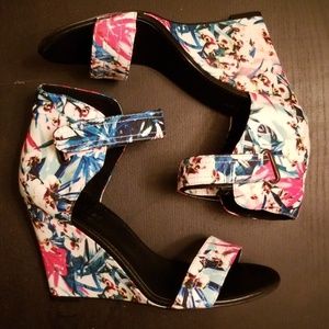 Nicole Miller Artelier Floral Wedge Sandals
